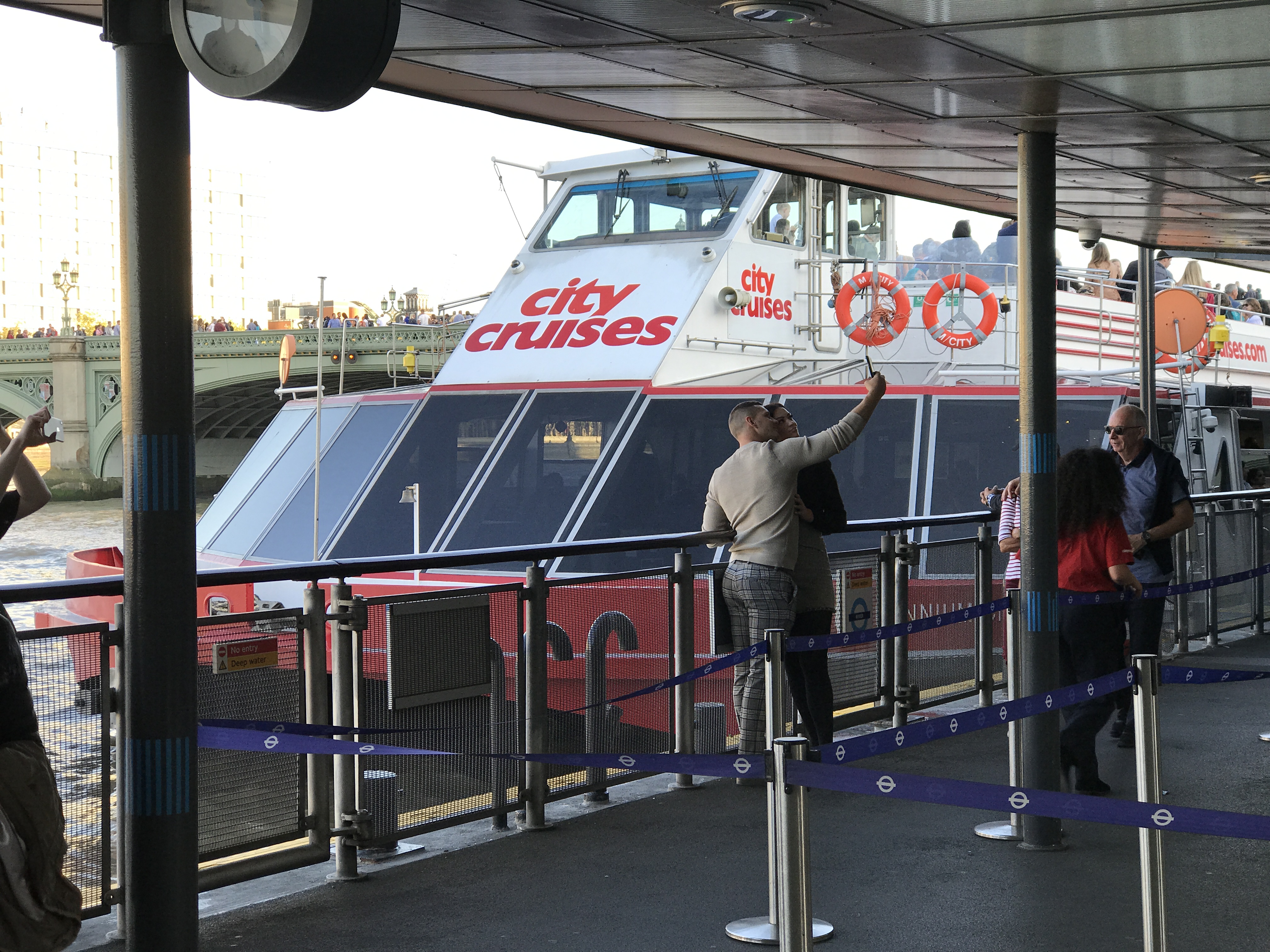 Tower of London City Cruises river boat
